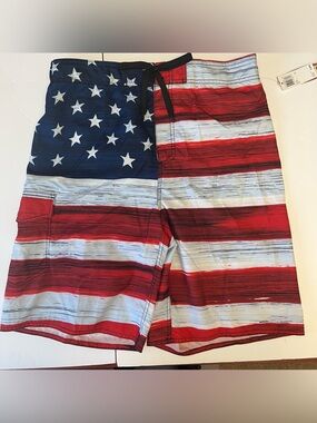 Mens Swim Trunks Beach Red, White & Blue Size Large U.S. Apparel NWT